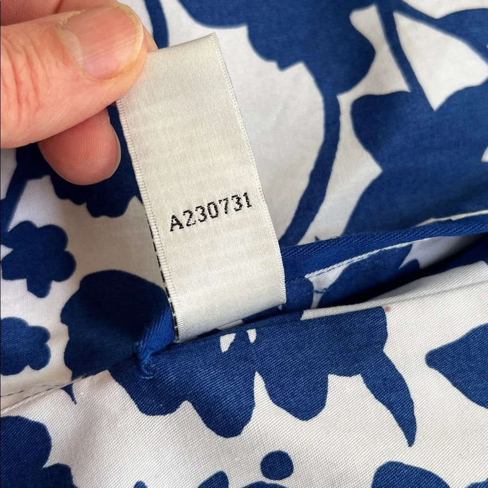 Quacker Factory Zip Front Embellished Reversable Jacket Royal Blue/White Floral